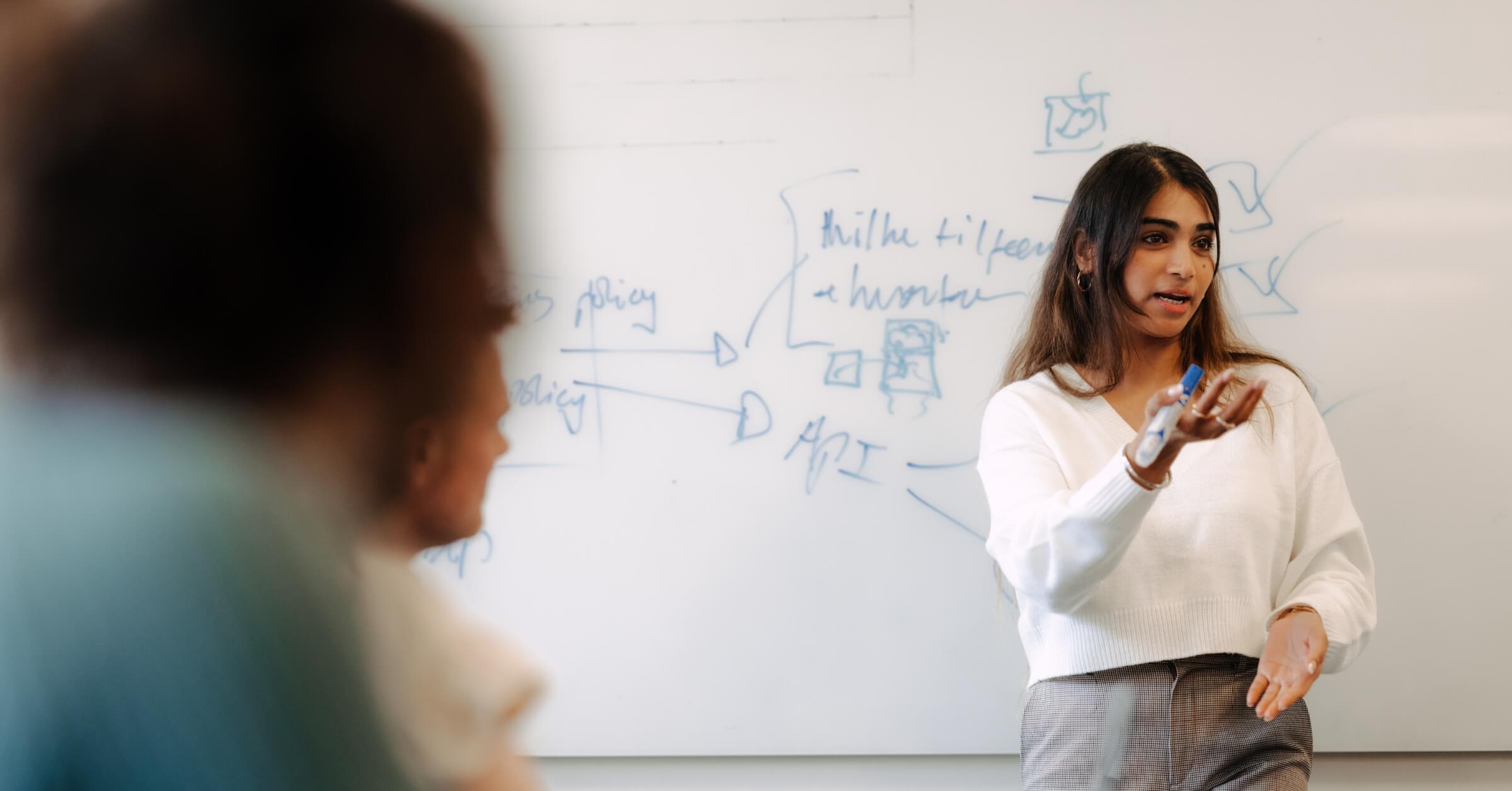 Woman presenting Infomedia